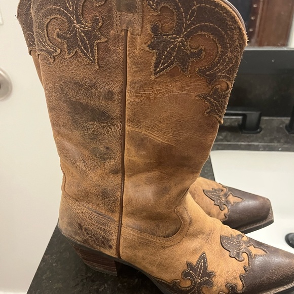 Ariat Boots - Picture 4 of 8